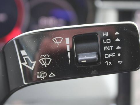 Used 2018 Porsche Panamera 4S image 36