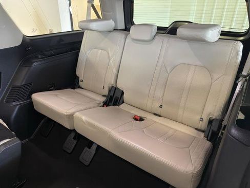 Certified 2024 Ford Expedition Max Platinum AWD/4WD image 20