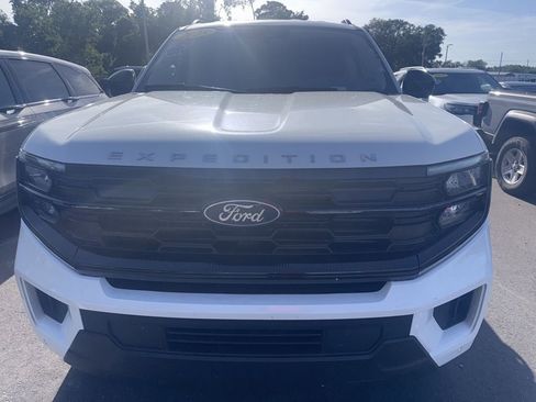 Used 2025 Ford Expedition Max Active image 1