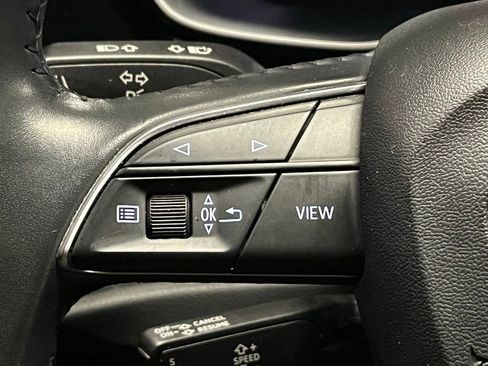 Used 2020 Audi Q3 2.0T Premium w/ Convenience Package image 28