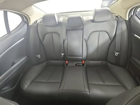 Used 2023 Genesis G70 2.0T RWD image 23