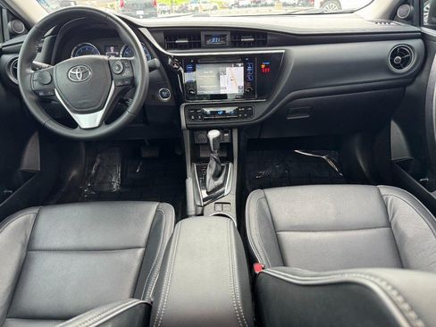 Used 2019 Toyota Corolla XLE FWD image 11