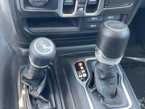 Used 2023 Jeep Wrangler Unlimited Sport AWD/4WD image 17