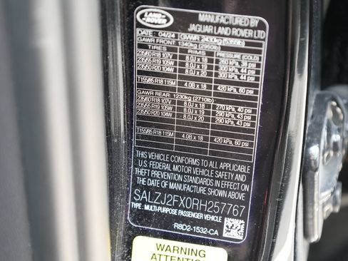 Used 2024 Land Rover Range Rover Evoque S AWD/4WD image 42