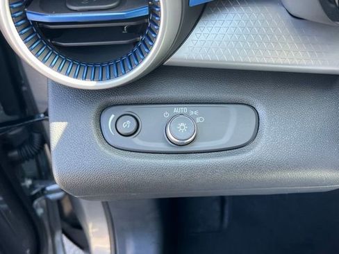 New 2026 Chevrolet Trax LS w/ LS Convenience Package image 18