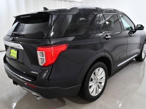 Used 2022 Ford Explorer Limited w/ Limited Technology Package image 11