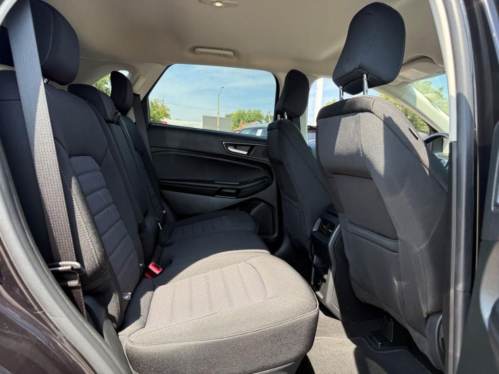 Used 2022 Ford Edge SE AWD/4WD image 11