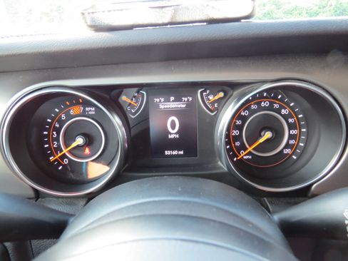 Used 2019 Jeep Wrangler Sport AWD/4WD image 21