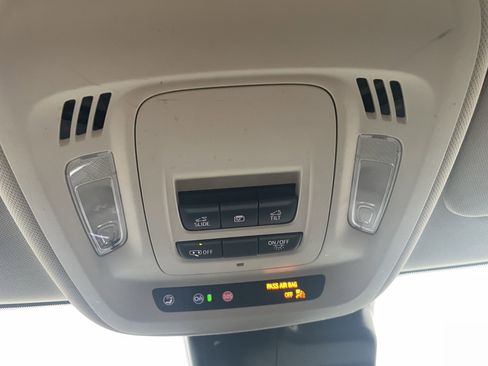 Used 2023 Buick Envision Essence w/ Sport Touring Package image 28