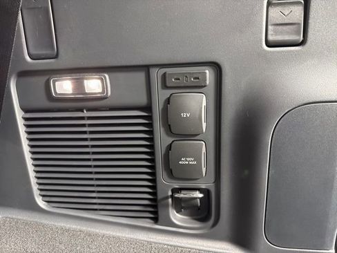 New 2025 Lincoln Navigator Reserve image 30