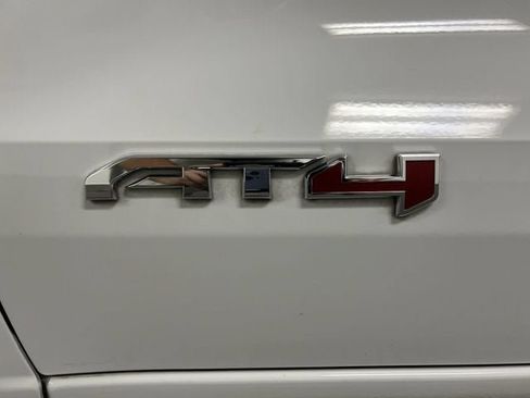 Certified 2023 GMC Canyon AT4 w/ AT4 Premium Package AWD/4WD image 32