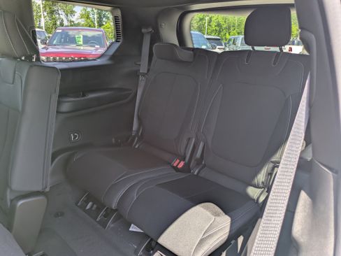 New 2026 Jeep Grand Cherokee L Laredo RWD image 15