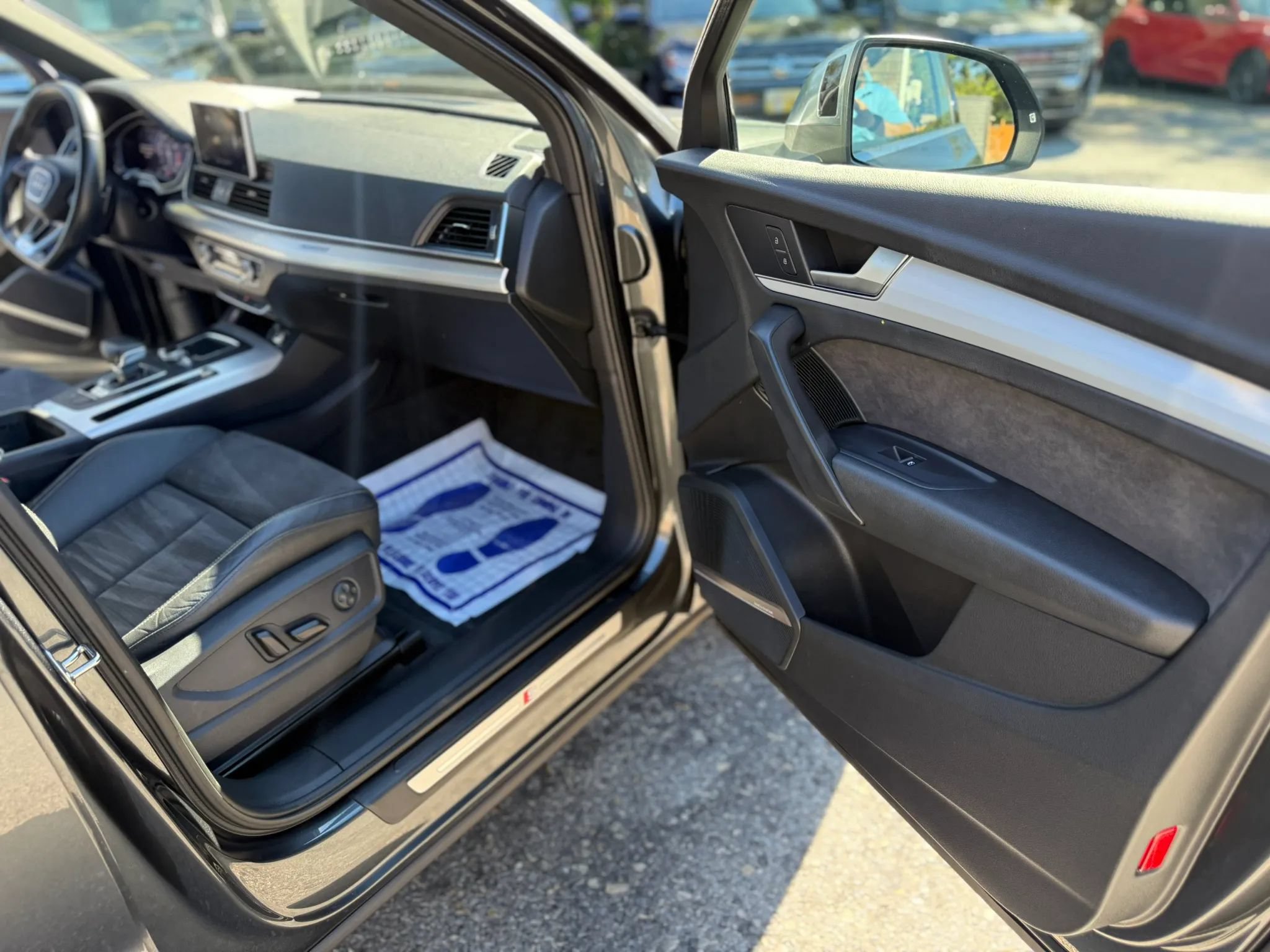 Used 2018 Audi SQ5 Prestige w/ Prestige Package AWD/4WD image 14