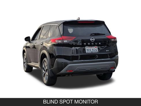 Used 2023 Nissan Rogue SV image 8