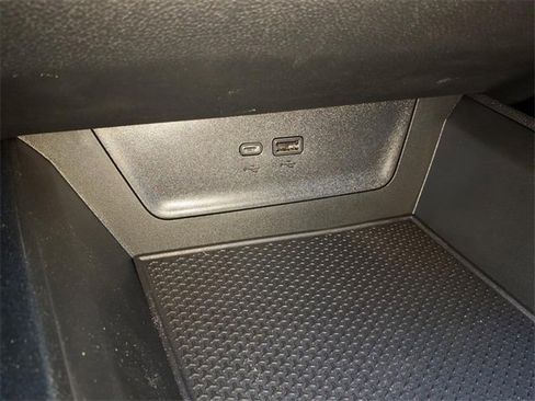 New 2026 Chevrolet Equinox LT w/ LPO, Floor Liner Package image 16