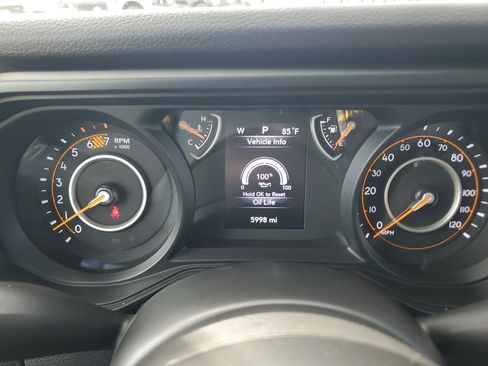 Used 2024 Jeep Wrangler Sport image 32