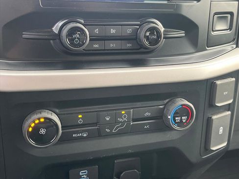 Used 2022 Ford F150 XLT w/ Trailer Tow Package image 16