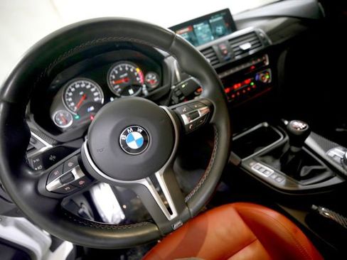 Used 2018 BMW M4 Coupe image 7