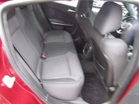 Used 2017 Dodge Charger SXT w/ Navigation & Travel Group image 21