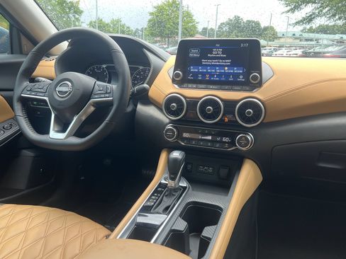 Used 2025 Nissan Sentra SV w/ SV Premium Package FWD image 1