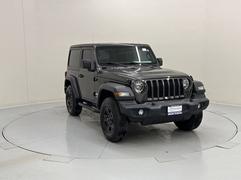 Used 2020 Jeep Wrangler Sport image 7