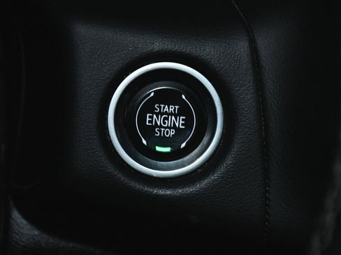 Used 2022 Chevrolet Tahoe LT w/ Luxury Package image 27