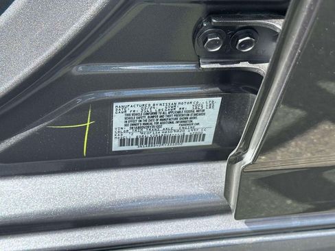 Used 2024 Nissan Sentra SR w/ SR Premium Package FWD image 18