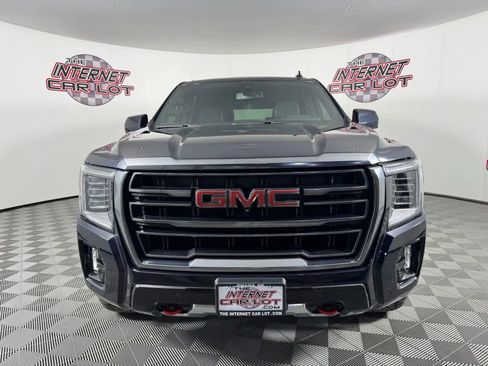 Used 2022 GMC Yukon AT4 image 2