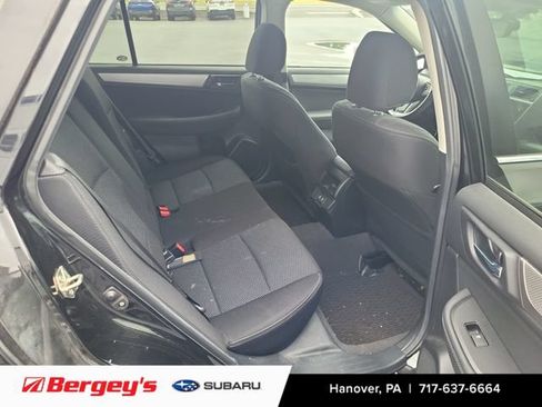 Used 2019 Subaru Outback 2.5i Premium w/ Popular Package #2 AWD/4WD image 11