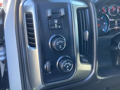 Used 2018 Chevrolet Silverado 1500 LT w/ All Star Edition image 19