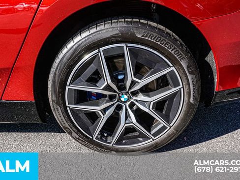 Used 2025 BMW i5 eDrive40i w/ M Sport Package image 18