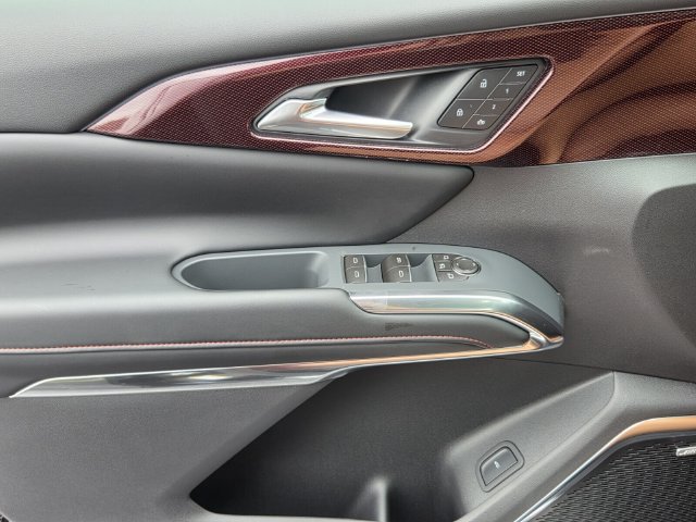 New 2027 Chevrolet Traverse RS w/ LPO, Floor Liner Package AWD/4WD image 13
