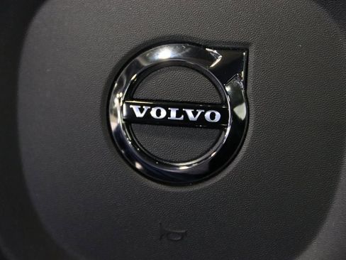 Used 2025 Volvo S60 B5 Core image 41