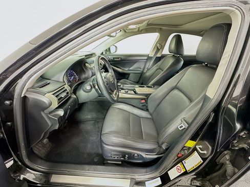 Used 2014 Lexus IS 250 4dr Sport Sdn Auto RWD image 13