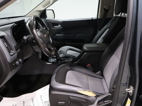 Used 2017 Chevrolet Colorado Z71 image 10