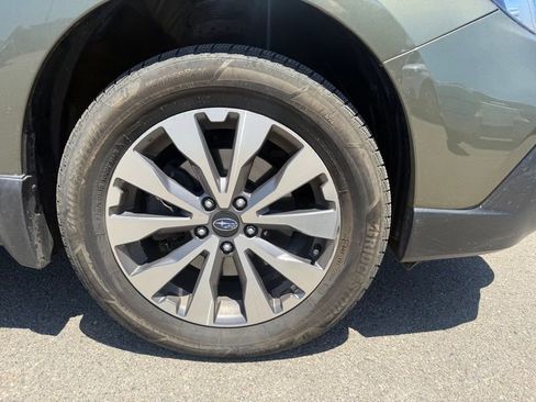 Used 2019 Subaru Outback 3.6R Touring w/ Popular Package #3A AWD/4WD image 4