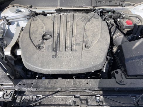 Used 2025 Volvo XC60 B5 Plus w/ Climate Package image 34