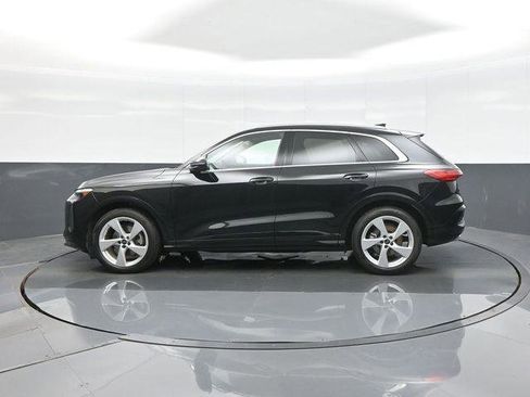 Certified 2025 Audi Q5 Prestige AWD/4WD image 4