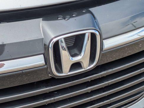 Used 2018 Honda HR-V EX-L image 14