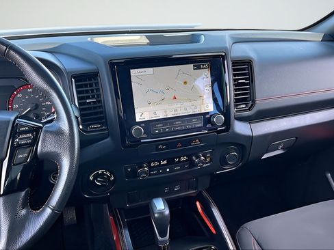 Used 2024 Nissan Frontier PRO-4X AWD/4WD image 9