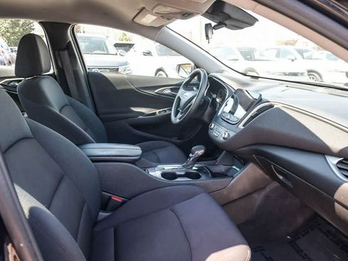 Used 2023 Chevrolet Malibu LT FWD image 15