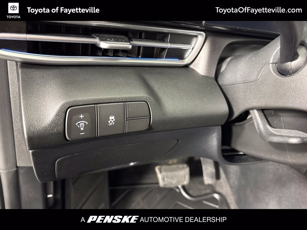 Used 2024 Hyundai Elantra SEL FWD image 28