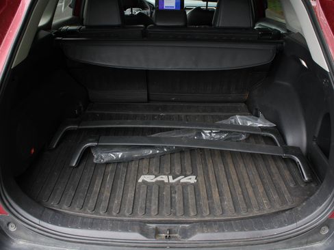 Used 2023 Toyota RAV4 XLE Premium AWD/4WD image 8