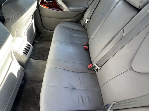 Used 2011 Toyota Camry XLE image 28