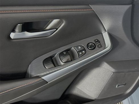 Certified 2025 Nissan Sentra SR w/ SR Premium Package FWD image 18
