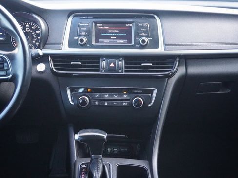 Used 2016 Kia Optima LX image 24