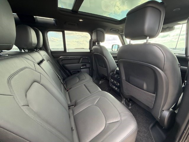 Used 2023 Land Rover Defender 110 Carpathian Edition AWD/4WD image 17