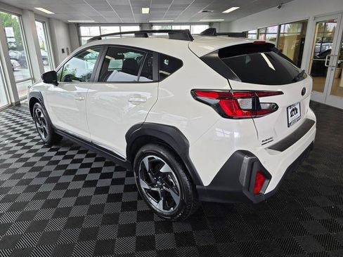 Used 2024 Subaru Crosstrek 2.5i Limited w/ Crosstrek Mirror Package AWD/4WD image 5