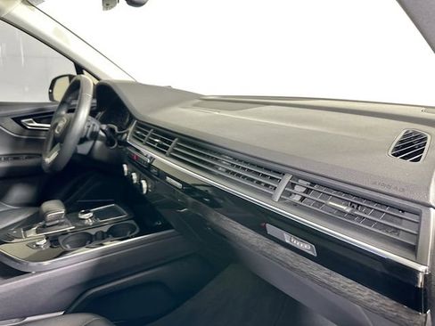 Used 2018 Audi Q7 3.0T Premium Plus AWD/4WD image 35