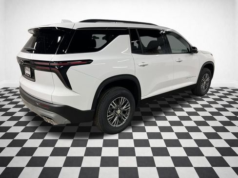 New 2026 Chevrolet Traverse LT w/ Driver Confidence Package image 8